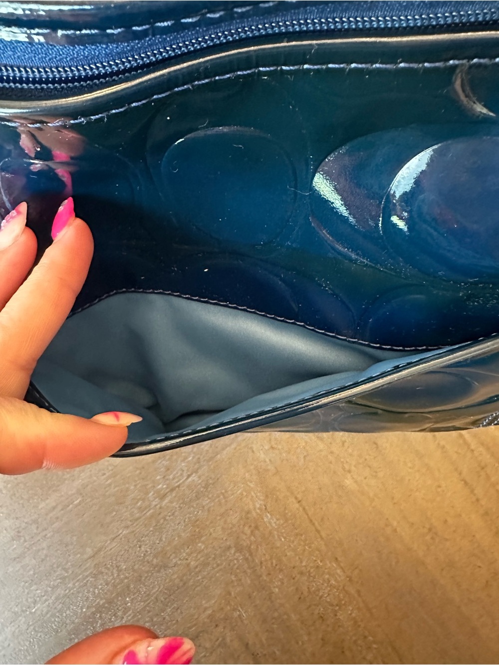 COACH Leah Rich Navy Patent Leather Tote w/ Hang Tag - Picture 6 of 16